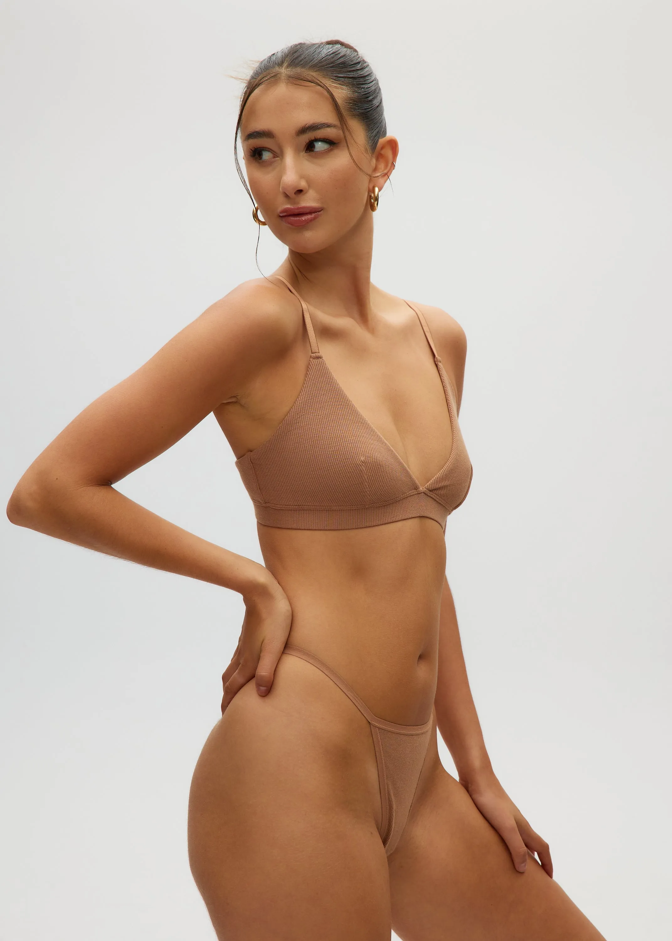 Minimal Triangle Bra